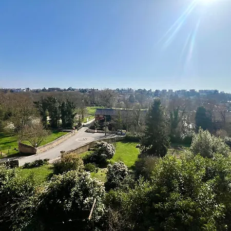 Les Hauts De Tison ~ Vue Sur La Vallee Du Clain Prázdninový dům